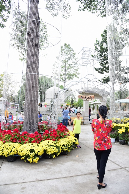 Series of photos on the first day of Lunar New Year