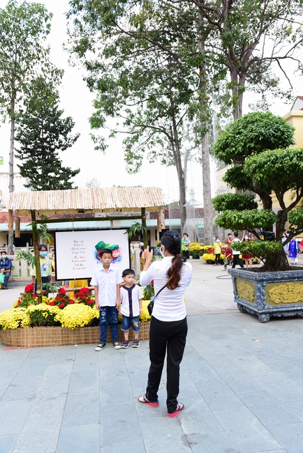 Series of photos on the first day of Lunar New Year