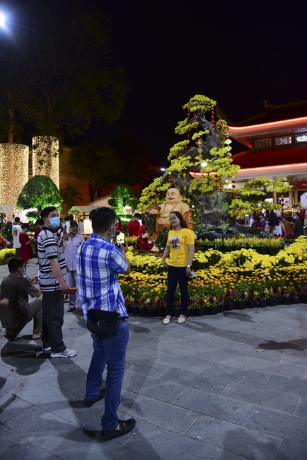 Series of photos on the first day of Lunar New Year