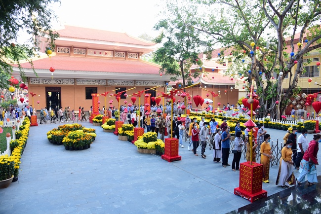 Series of photos on the first day of Lunar New Year