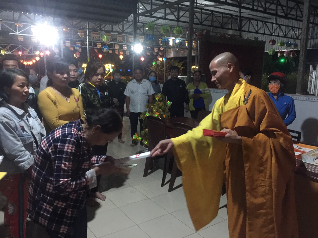 Ngày đầu xuân chùa An Hương, An Giang