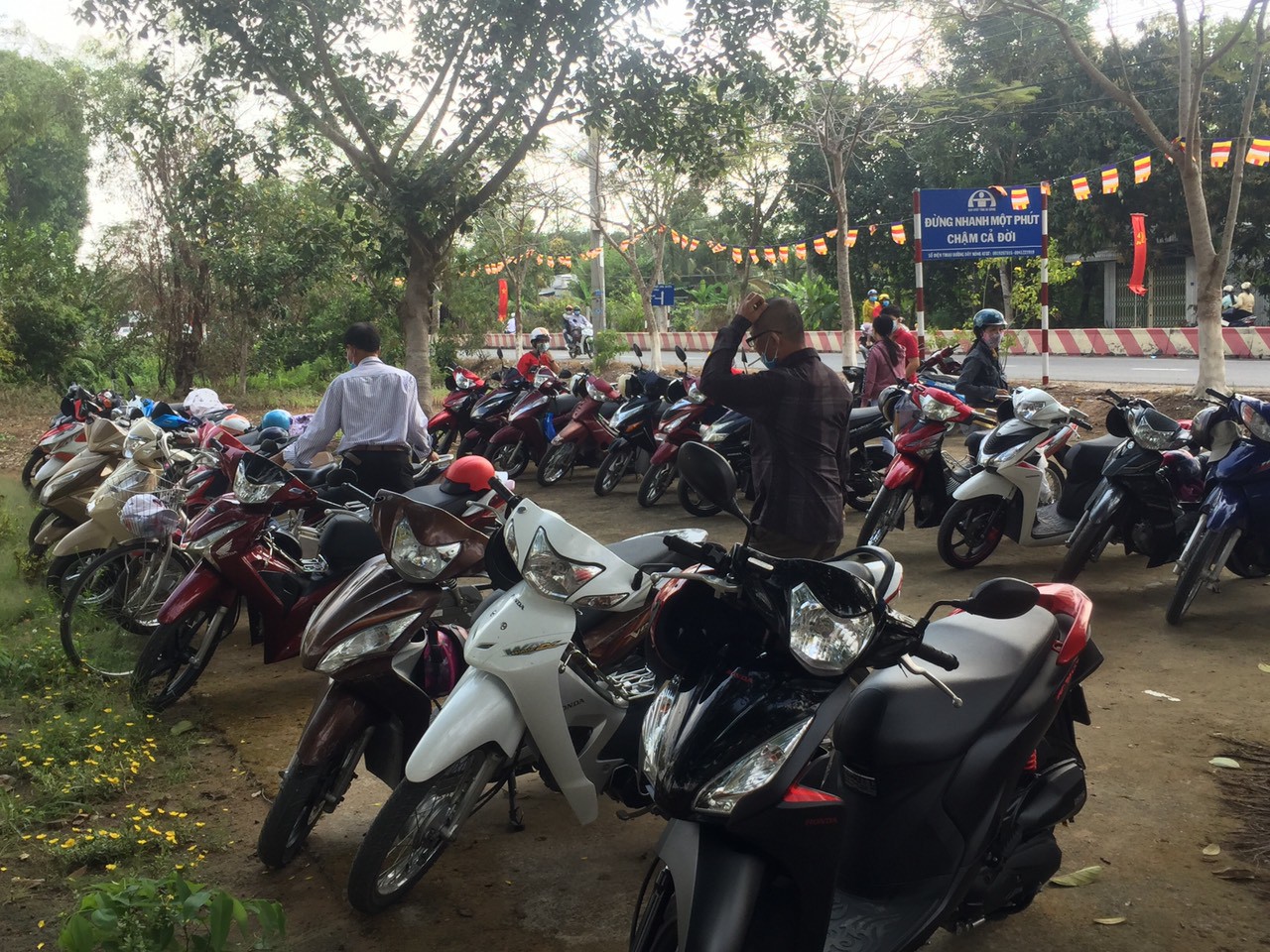 Ngày đầu xuân chùa An Hương, An Giang