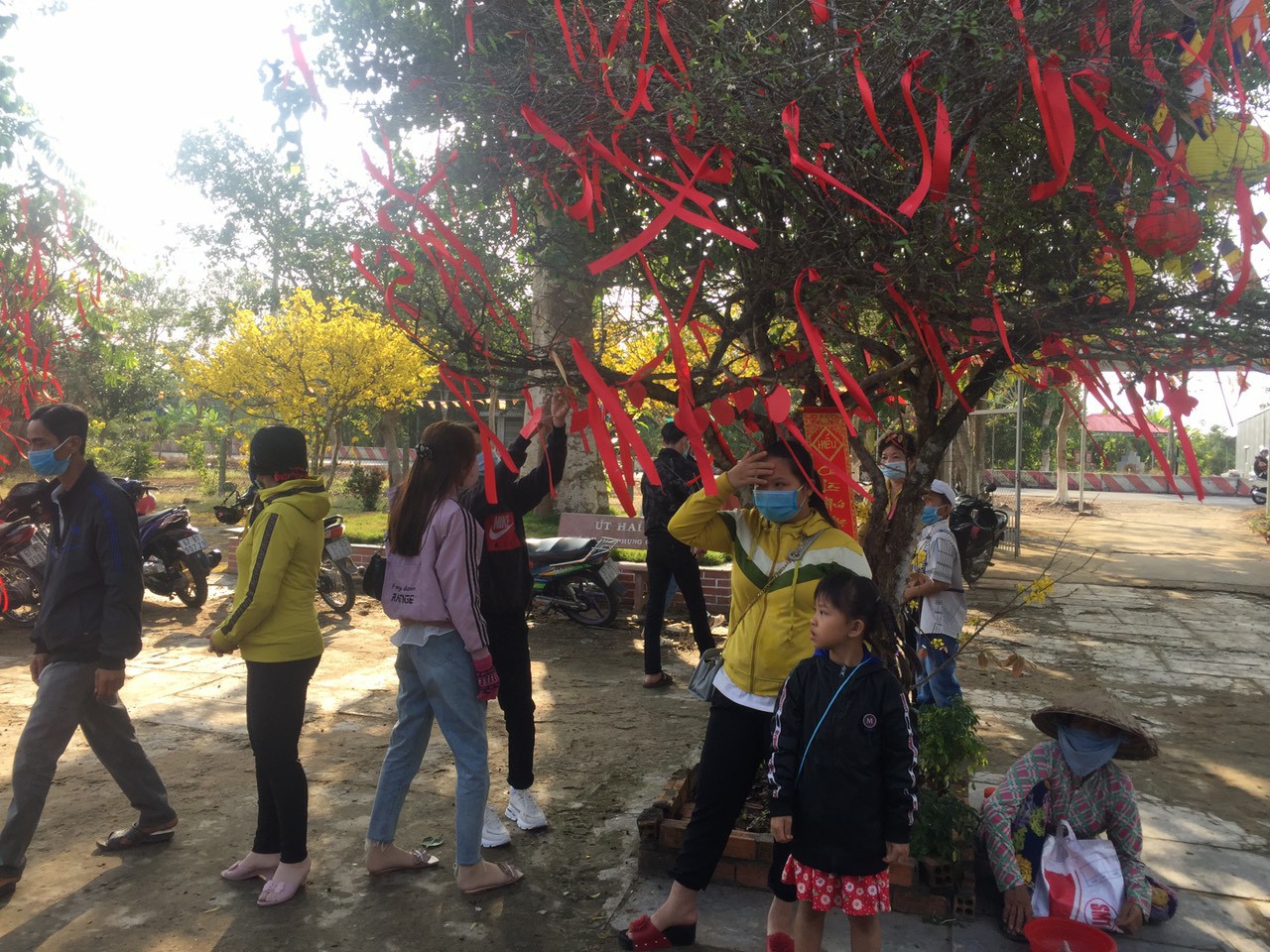 Ngày đầu xuân chùa An Hương, An Giang