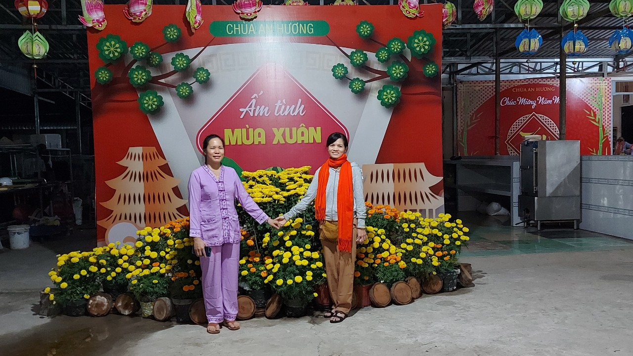 Ngày đầu xuân chùa An Hương, An Giang