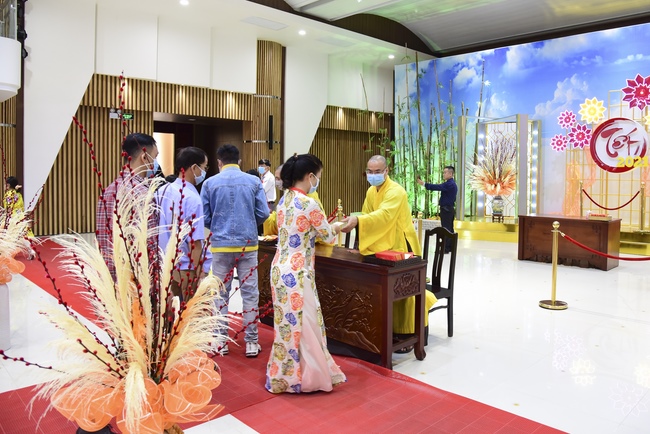 Series of photos on the second day of Lunar New Year