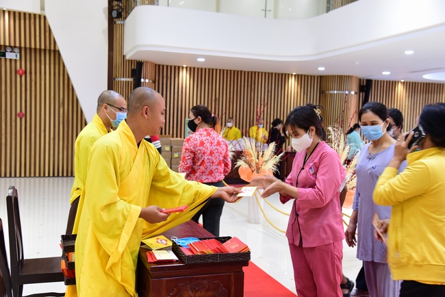 Series of photos on the second day of Lunar New Year