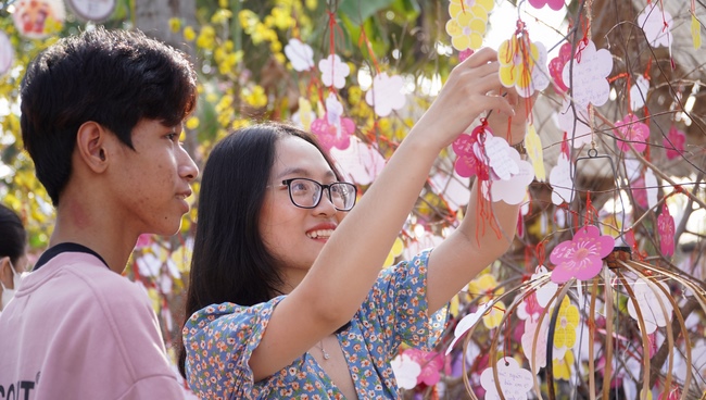 Series of photos on the second day of Lunar New Year