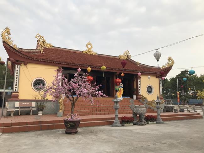 Trưởng Ban Tôn Giáo Quảng Ninh cùng Lãnh đạo UBND Tp. Hạ Long chúc tết chùa Tiêu Dao