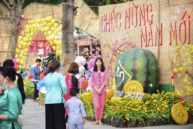 Series of photos on the third day of Lunar New Year