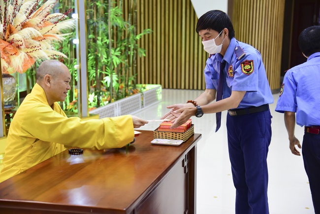 Series of photos on the third day of Lunar New Year