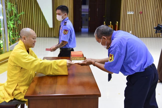 Series of photos on the third day of Lunar New Year