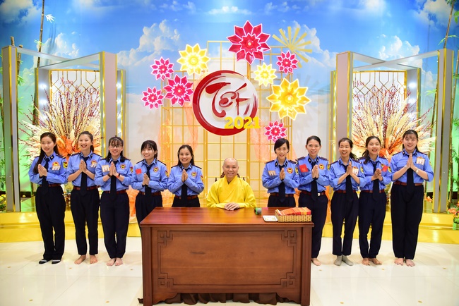 Series of photos on the third day of Lunar New Year