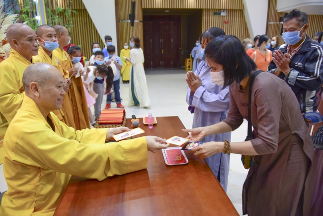 Series of photos on the third day of Lunar New Year