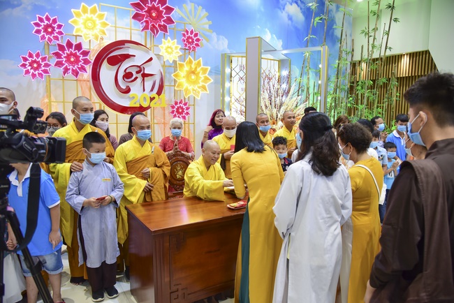 Series of photos on the third day of Lunar New Year