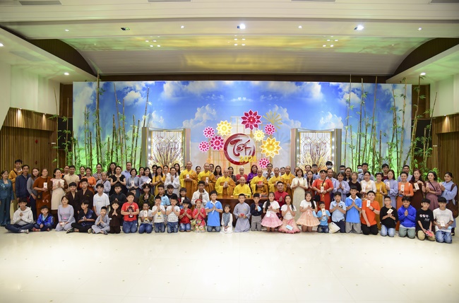 Series of photos on the third day of Lunar New Year