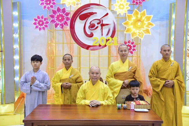 Series of photos on the third day of Lunar New Year