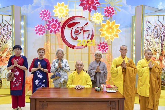 Series of photos on the third day of Lunar New Year