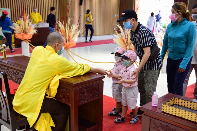 Series of photos on the third day of Lunar New Year