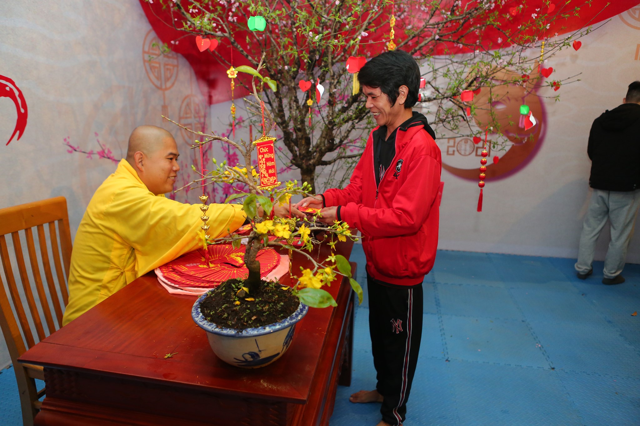 Welcoming the New Year's Eve at Dong Cao Pagoda - Thanh Hoa