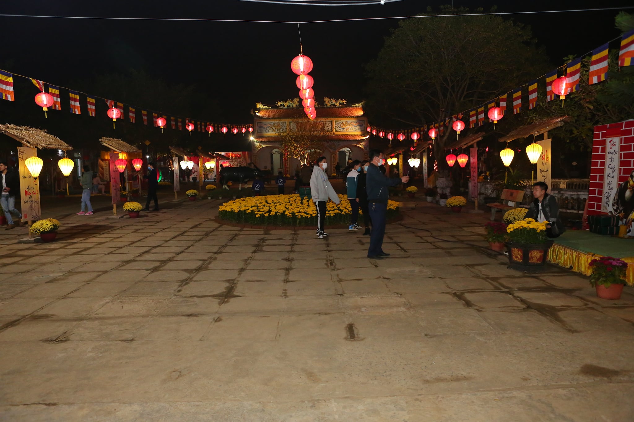 Welcoming the New Year's Eve at Dong Cao Pagoda - Thanh Hoa