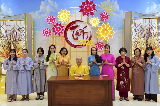 Series of photos on the 4th day of Lunar New Year