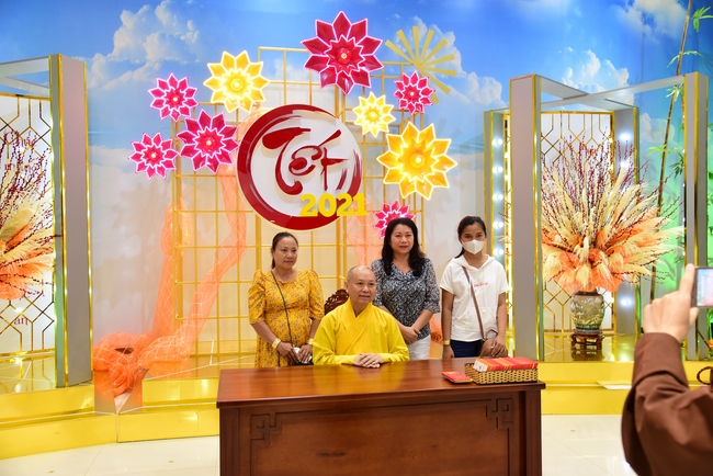 Series of photos on the 4th day of Lunar New Year