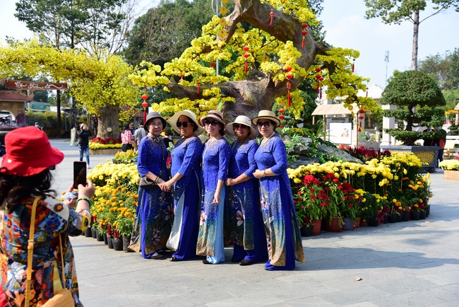 Series of photos on the 4th day of Lunar New Year