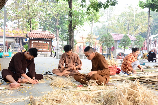 Series photos of preparing for the New Year of Buffalo (part 2)