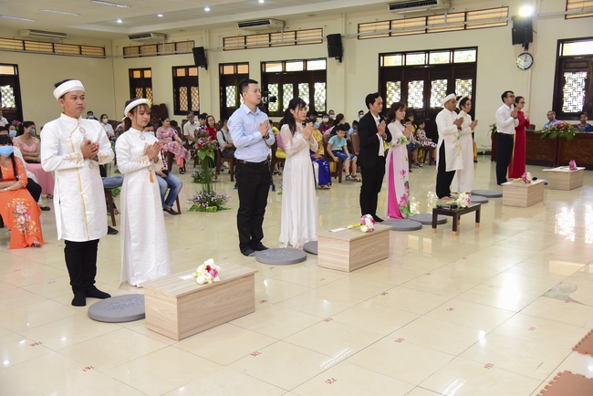 The Wedding Ceremony at the pagoda
