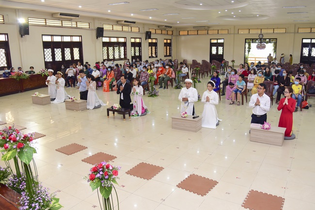 The Wedding Ceremony at the pagoda