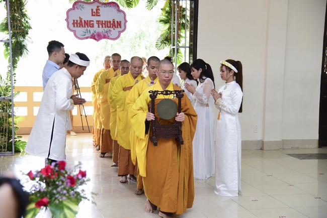 The Wedding Ceremony at the pagoda