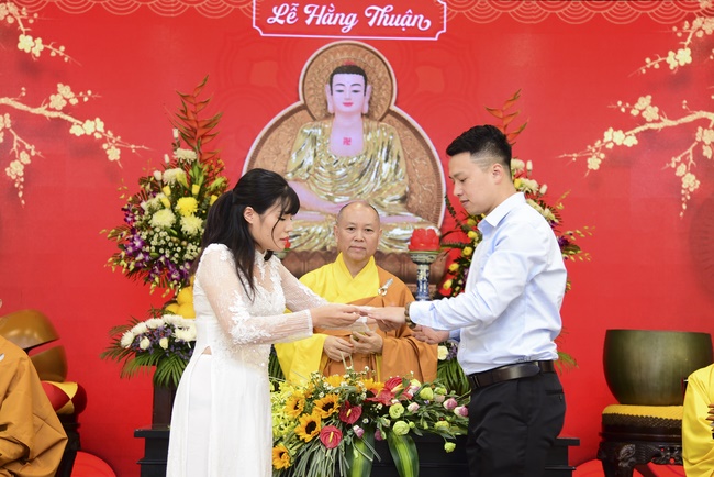 The Wedding Ceremony at the pagoda