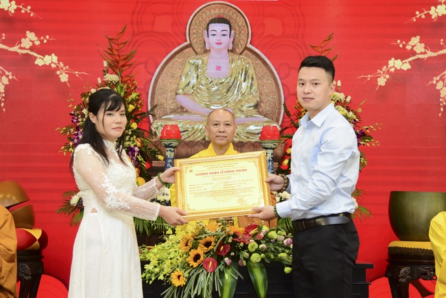 The Wedding Ceremony at the pagoda