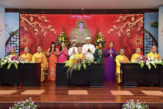 The Wedding Ceremony at the pagoda