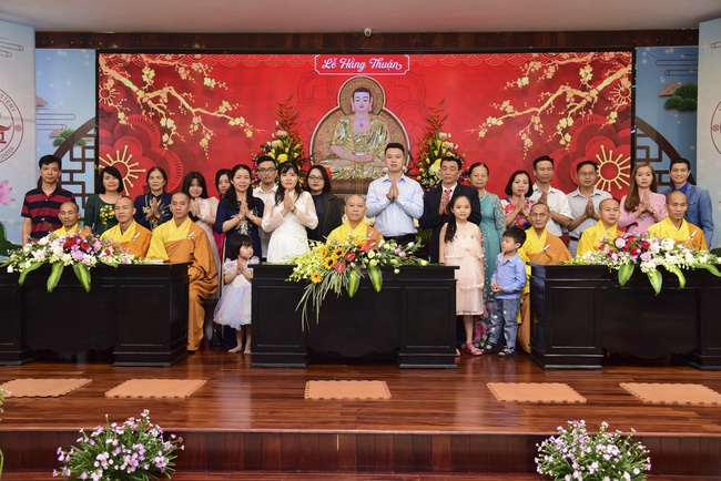 The Wedding Ceremony at the pagoda