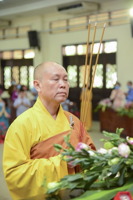 The Wedding Ceremony at the pagoda