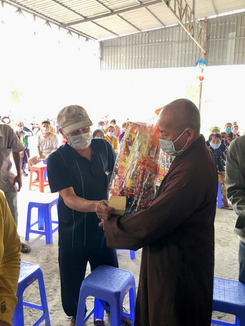 Program Warm spring of An Huong pagoda, An Giang