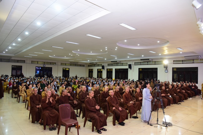 GALA program “Laughter at the Temple Gate”.