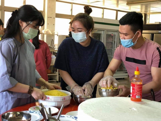Medicine Buddha assembly Dharma for New Year Praying-for-Peace in Taiwan