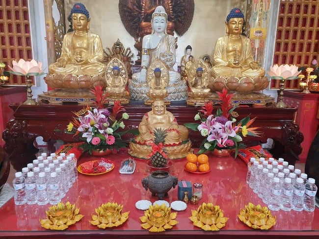 Medicine Buddha assembly Dharma for New Year Praying-for-Peace in Taiwan