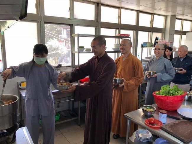 Medicine Buddha assembly Dharma for New Year Praying-for-Peace in Taiwan