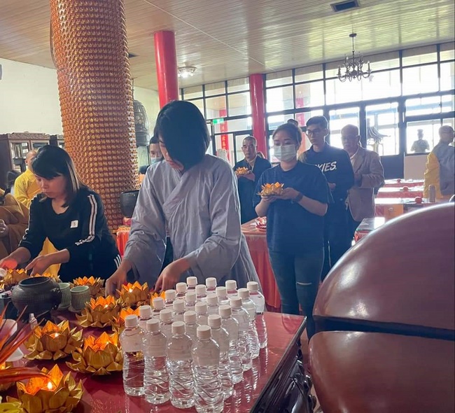 Medicine Buddha assembly Dharma for New Year Praying-for-Peace in Taiwan