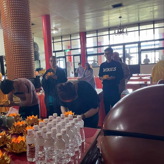 Medicine Buddha assembly Dharma for New Year Praying-for-Peace in Taiwan