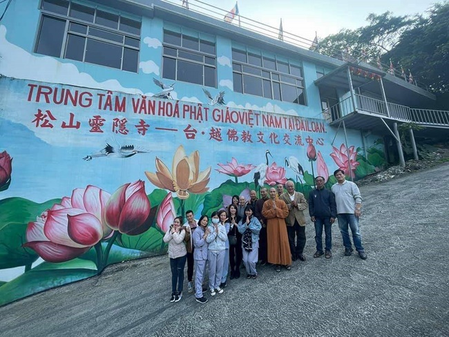 Medicine Buddha assembly Dharma for New Year Praying-for-Peace in Taiwan