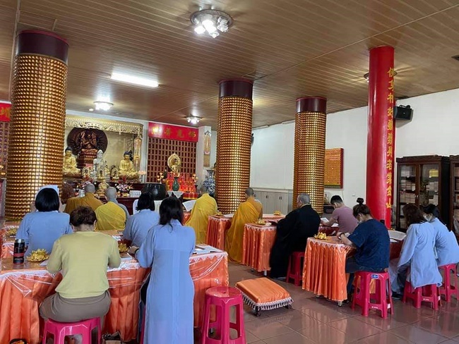 Medicine Buddha assembly Dharma for New Year Praying-for-Peace in Taiwan