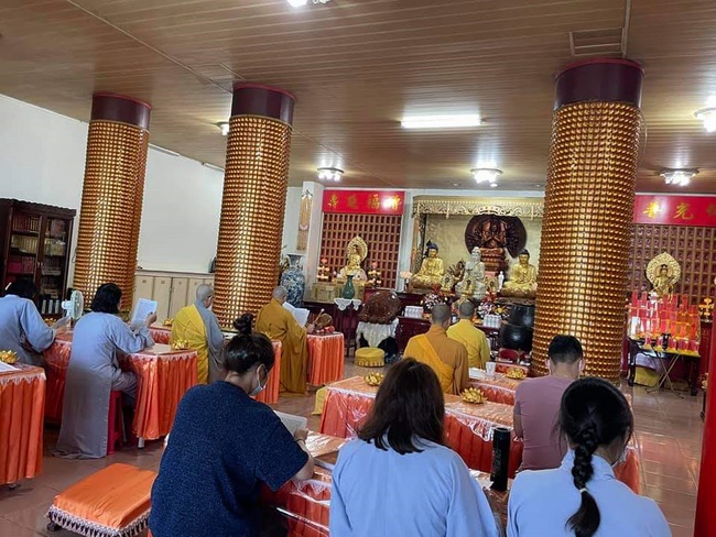 Medicine Buddha assembly Dharma for New Year Praying-for-Peace in Taiwan