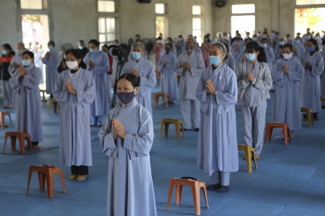 The Ceremony Praying for Peace in the New Year at Dong Cao Pagoda (internality) in Thanh Hoa.