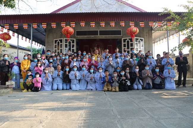 The Ceremony Praying for Peace in the New Year at Dong Cao Pagoda (internality) in Thanh Hoa.