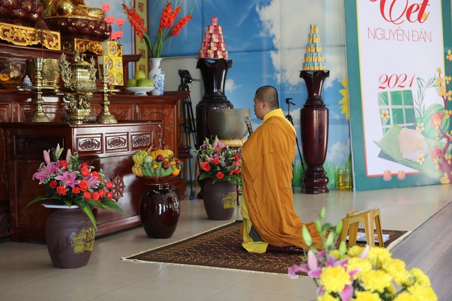 The Ceremony Praying for Peace in the New Year at Dong Cao Pagoda (internality) in Thanh Hoa.