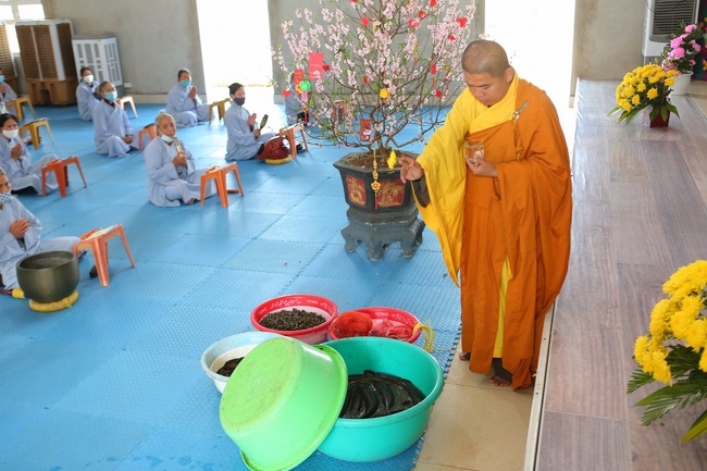 The Ceremony Praying for Peace in the New Year at Dong Cao Pagoda (internality) in Thanh Hoa.